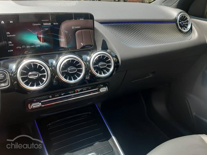 Mercedes-Benz Gla 200 8