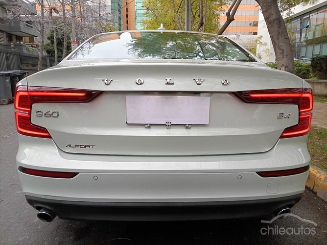 Volvo S60 5