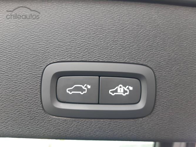 Volvo C40 19