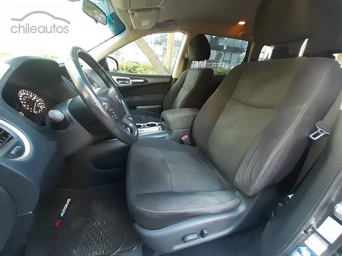Nissan Pathfinder 15