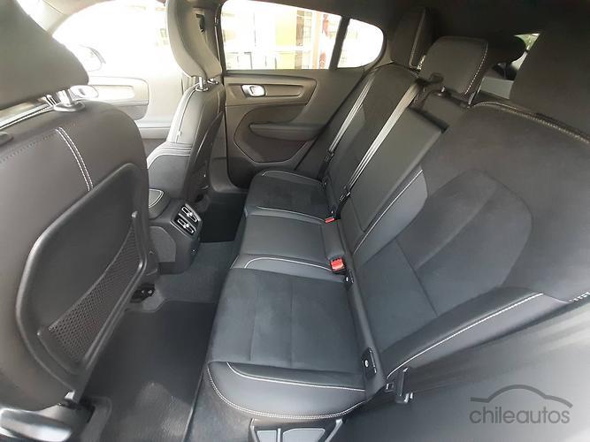 Volvo C40 16