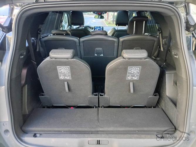 Peugeot 5008 28