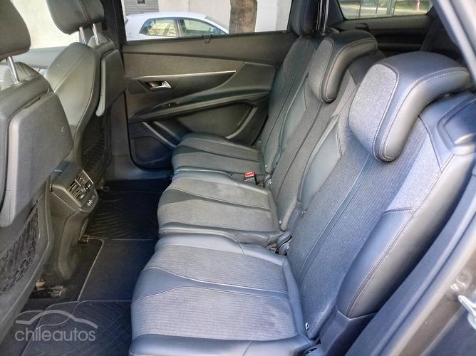 Peugeot 5008 23