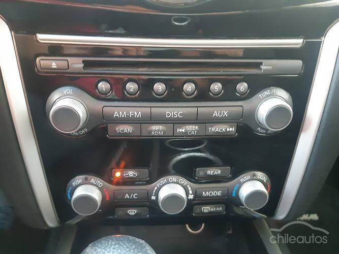 Nissan Pathfinder 11