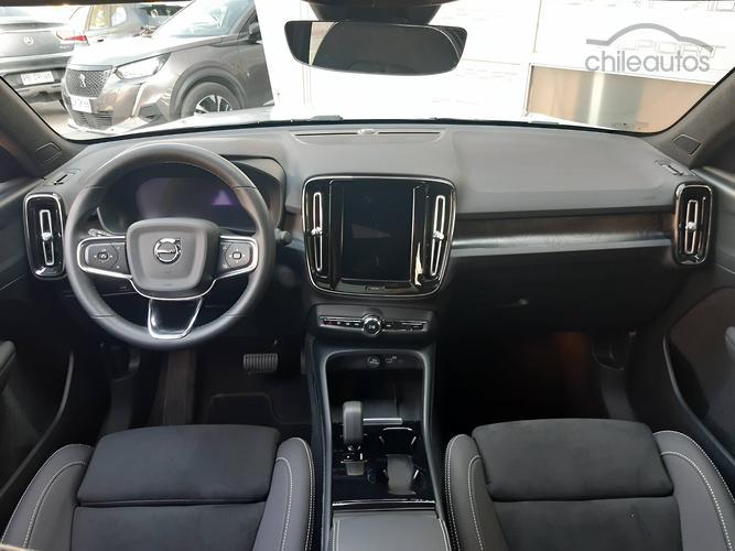 Volvo C40 14