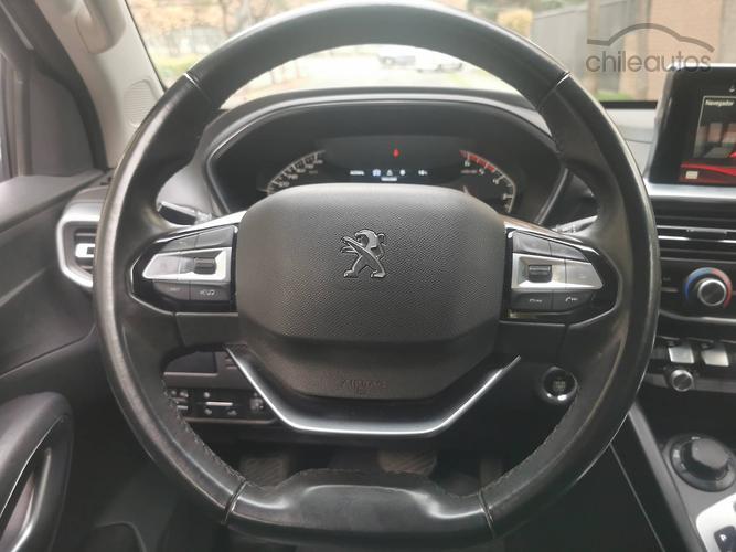 Peugeot Landtrek 12