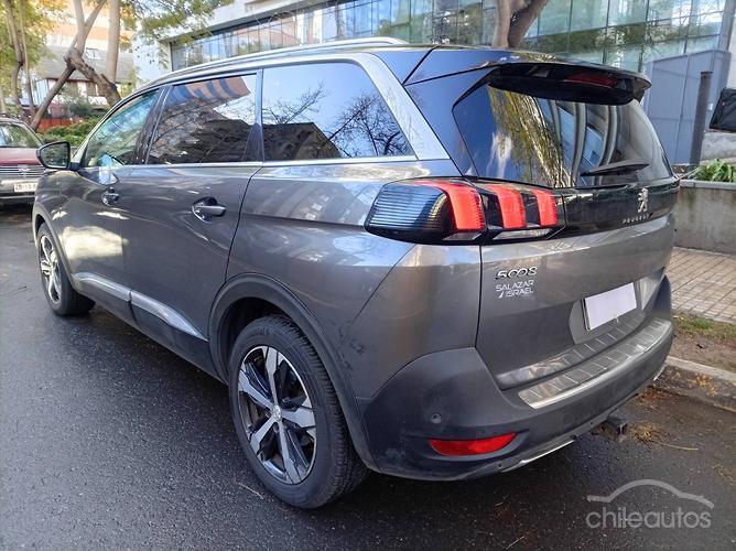 Peugeot 5008 4