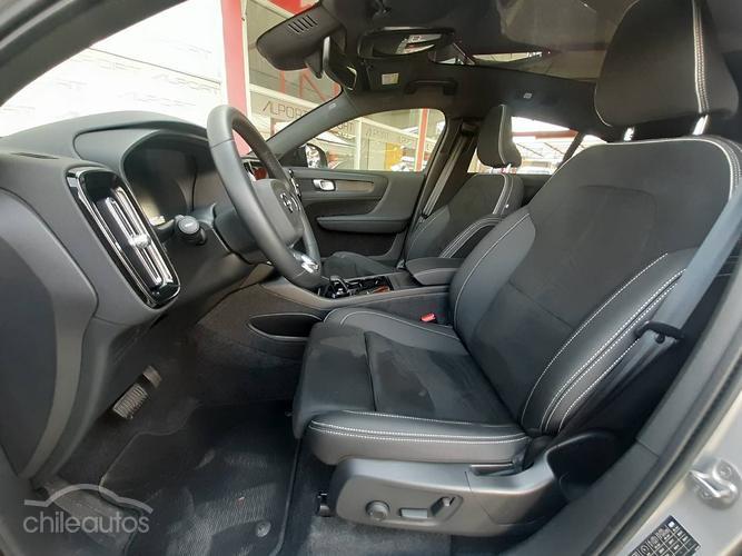Volvo C40 15