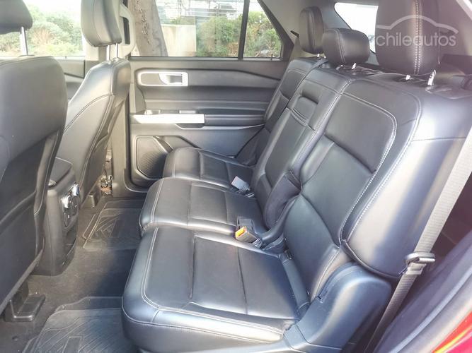 Ford Explorer 23