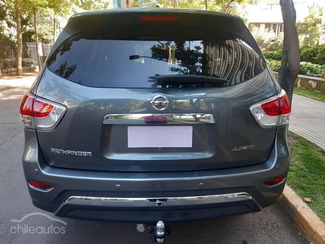 Nissan Pathfinder 5