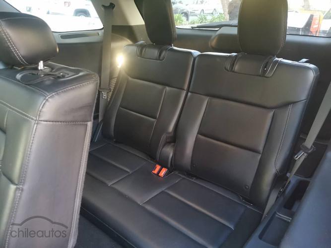 Ford Explorer 24