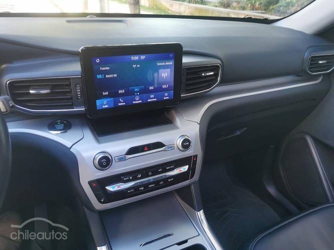 Ford Explorer 8