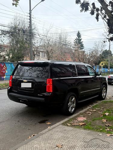 Chevrolet Suburban 5