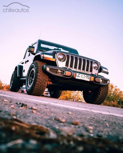 Jeep Wrangler 4