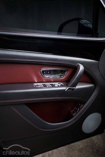 Bentley Bentayga 6