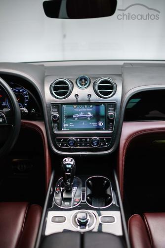 Bentley Bentayga 32