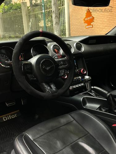 Ford Mustang 14