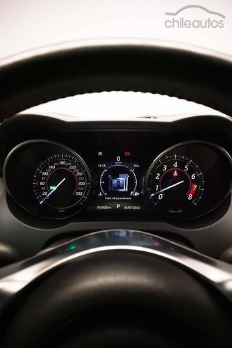 Jaguar F-Type 6