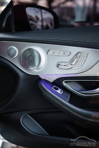 Mercedes-Benz C 63 Amg 10