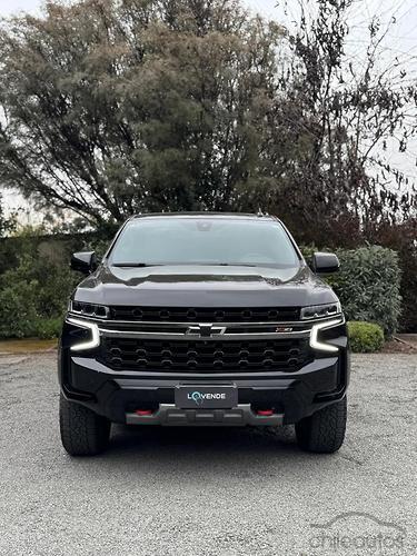 Chevrolet Suburban 2