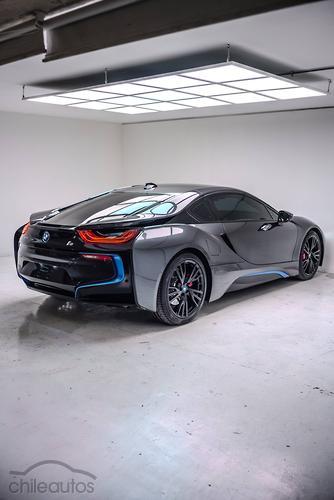 BMW I8 10