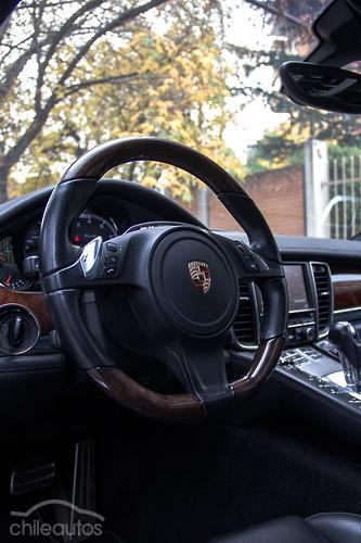 Porsche Panamera 10