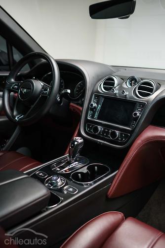 Bentley Bentayga 31