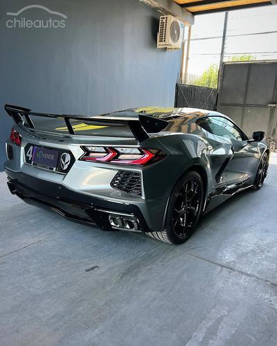 Chevrolet Corvette 11