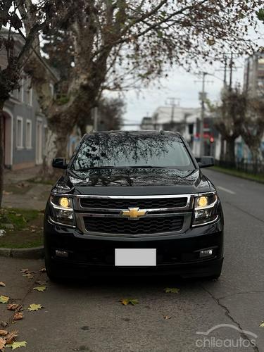 Chevrolet Suburban 3