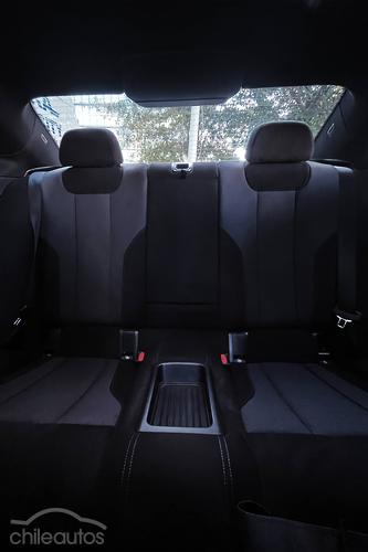 Audi Q3 10