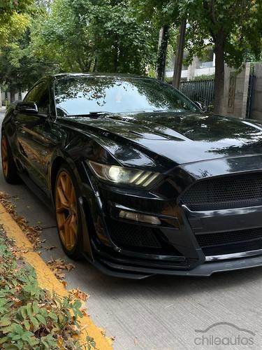 Ford Mustang 3