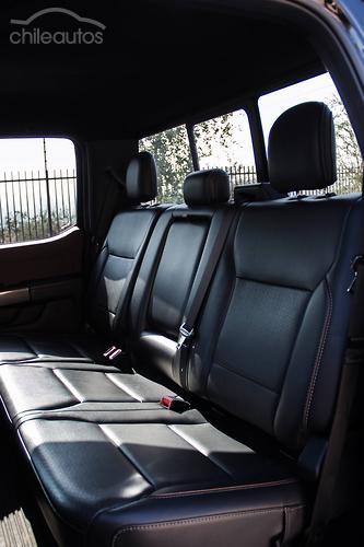 Ford F-150 17