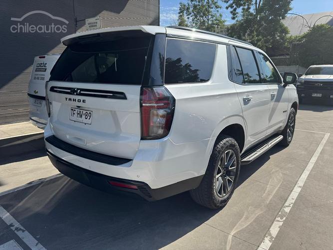 Chevrolet Tahoe 2
