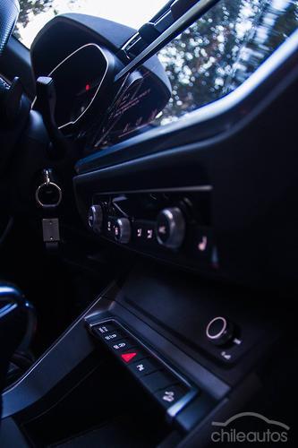 Audi Q3 11