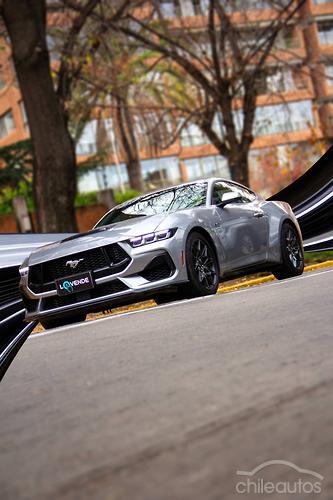 Ford Mustang 7