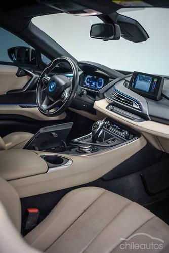 BMW I8 12