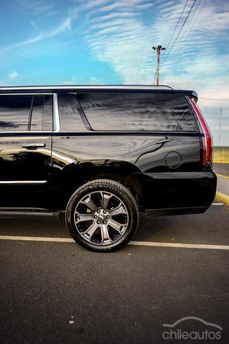 Cadillac Escalade 15