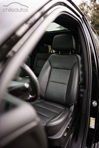 Chevrolet Suburban 10