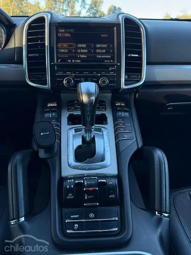 Porsche Cayenne 12