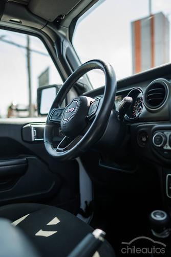Jeep Gladiator 4