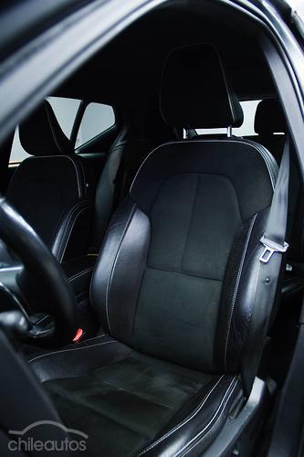 Volvo Xc40 18