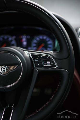 Bentley Bentayga 11