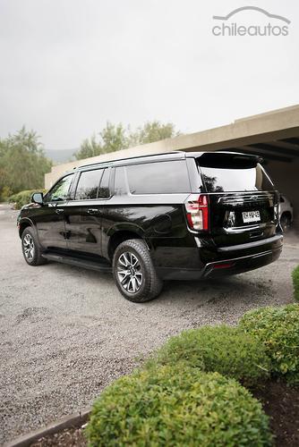 Chevrolet Suburban 9