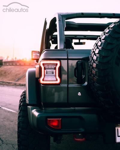Jeep Wrangler 3