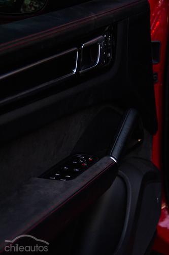 Porsche Cayenne 12