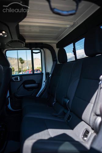 Jeep Gladiator 3