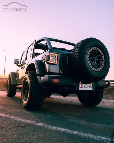 Jeep Wrangler 2