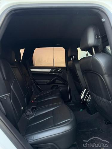 Porsche Cayenne 8