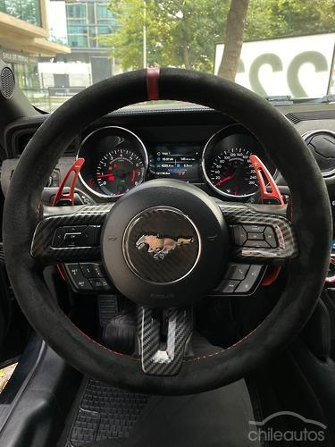 Ford Mustang 13