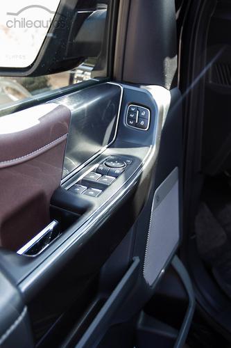 Ford F-150 14